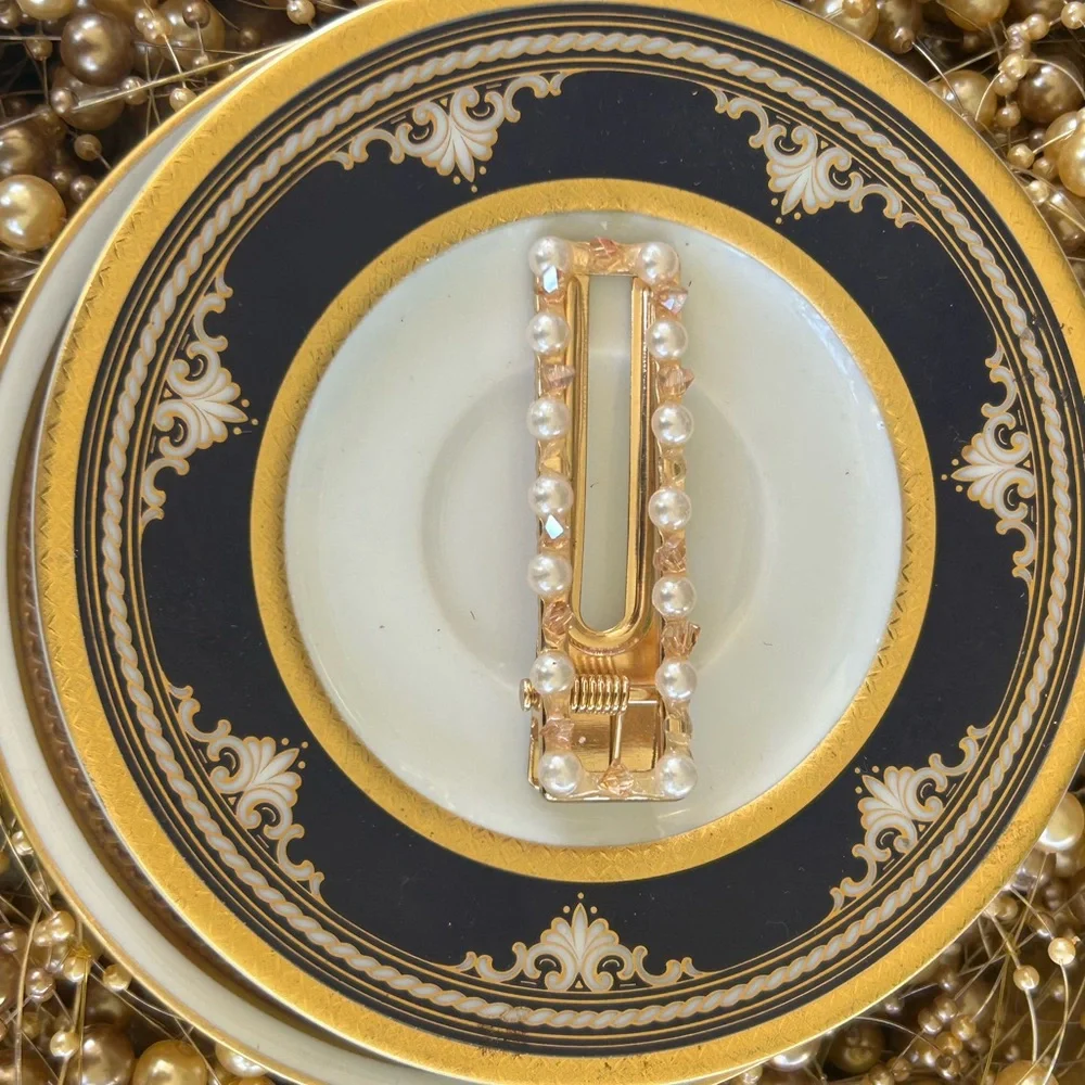 Vintage Gold Hair Clip with Pearls and Crystals